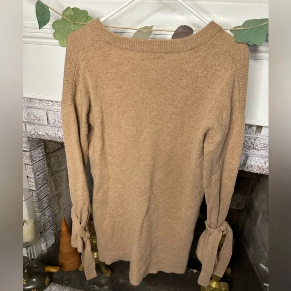 100% Merino wool Madewell sweater size S sleeves with bows at the wrist - Picture 2 of 4